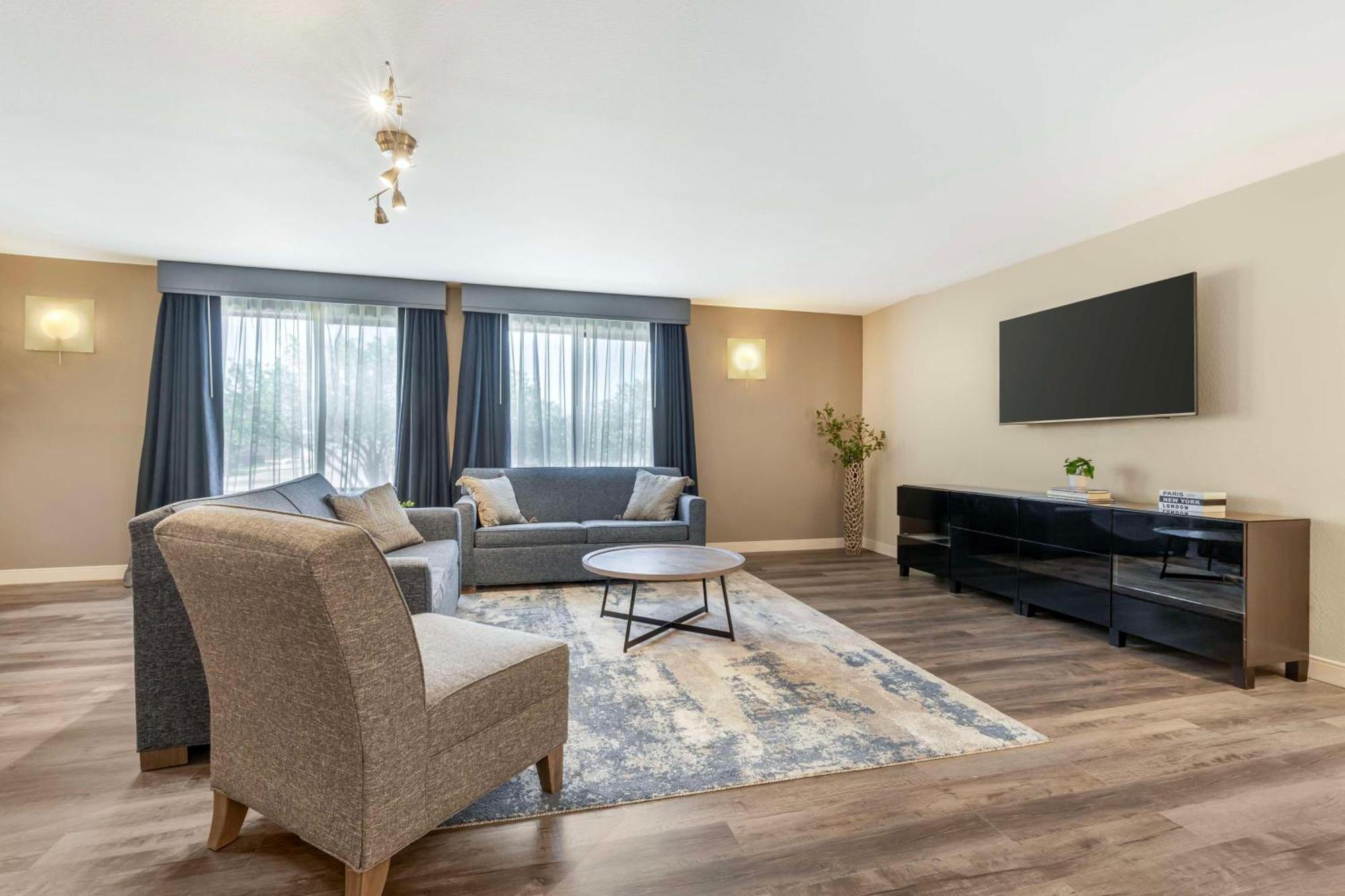 Best Western Plus Lewisville Flower Mound Екстериор снимка