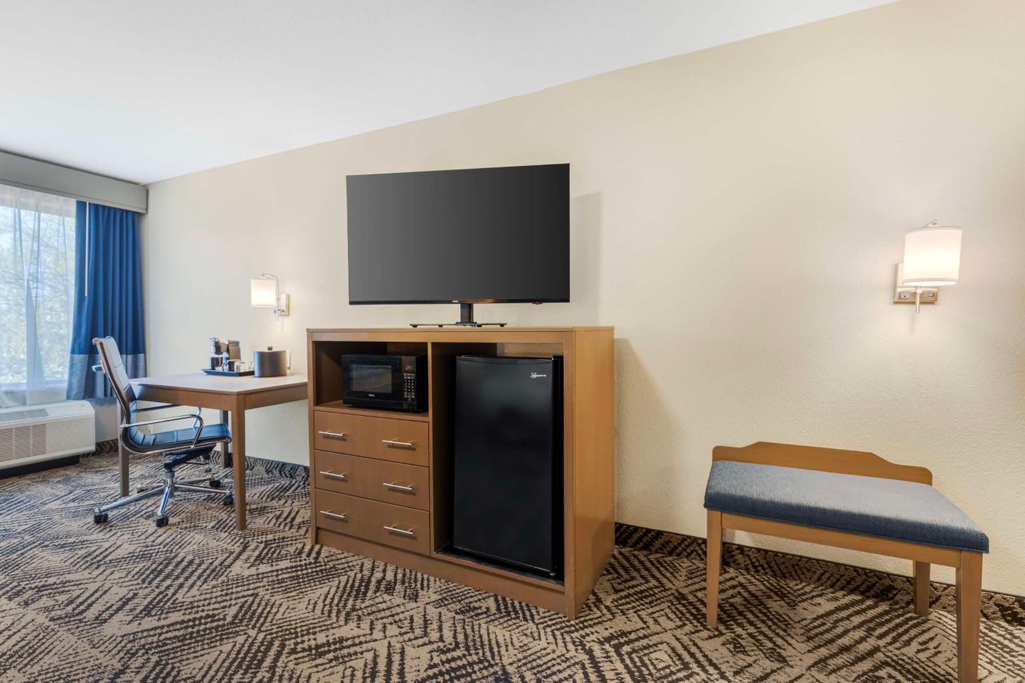 Best Western Plus Lewisville Flower Mound Екстериор снимка