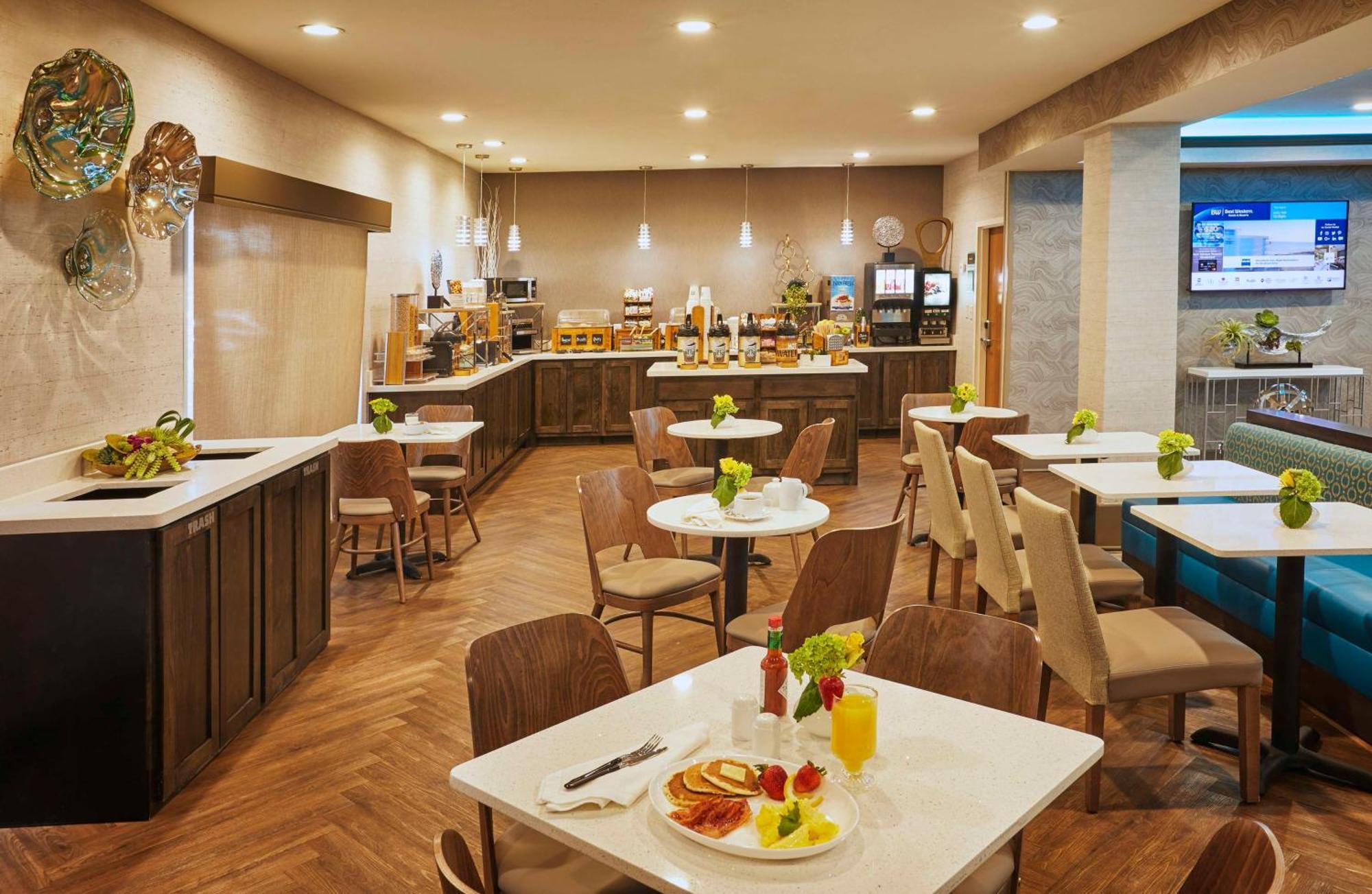 Best Western Plus Lewisville Flower Mound Екстериор снимка