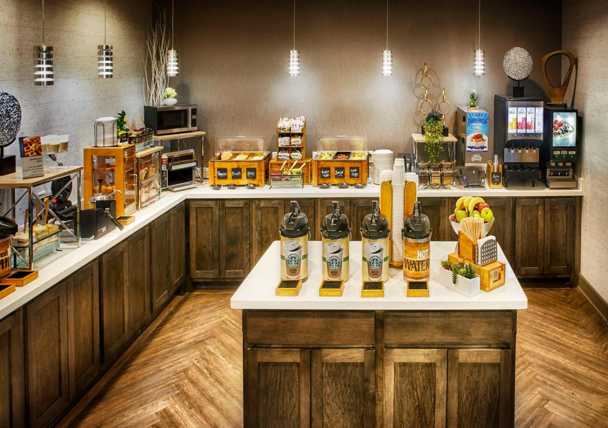 Best Western Plus Lewisville Flower Mound Екстериор снимка