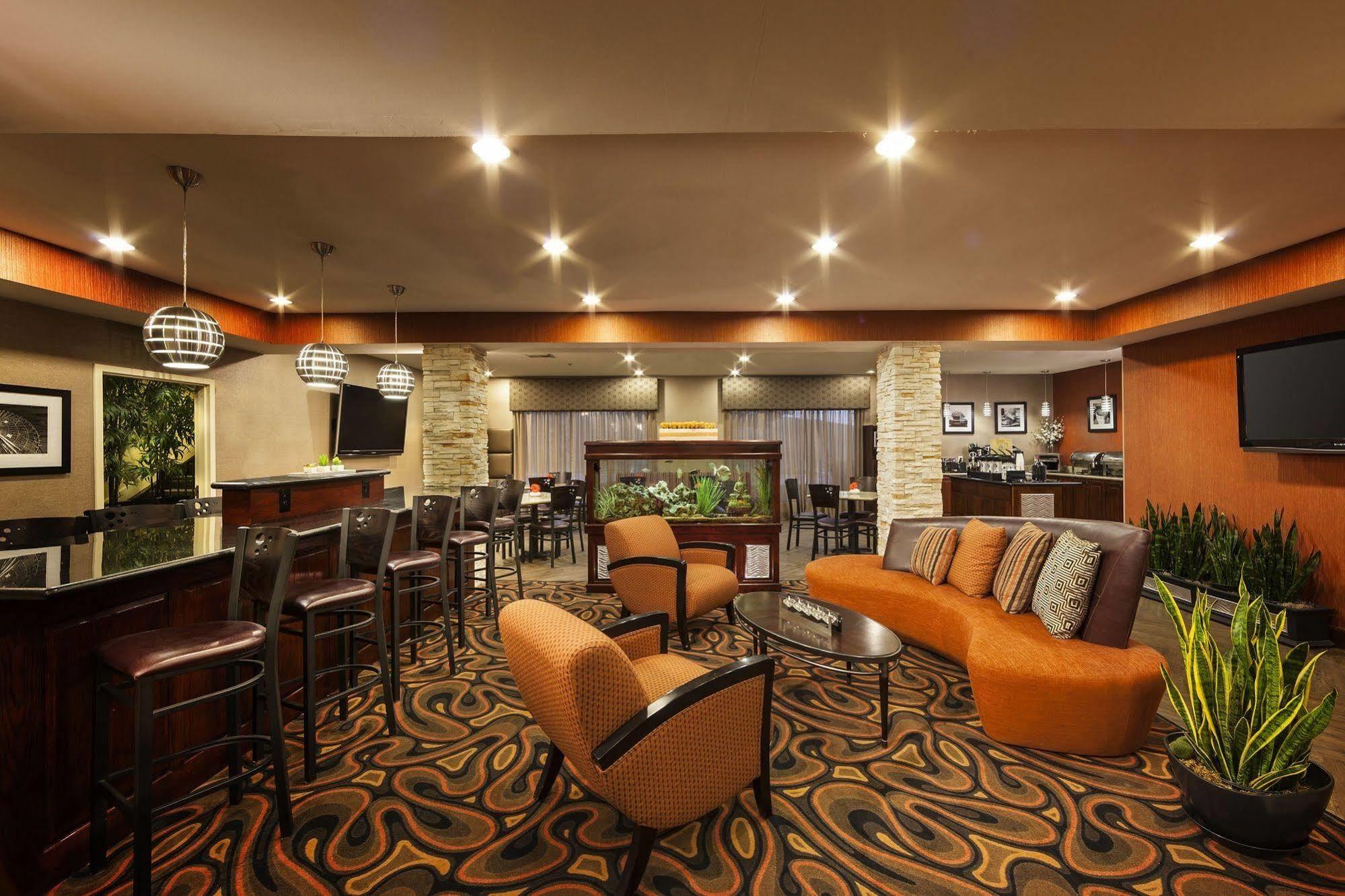 Best Western Plus Lewisville Flower Mound Екстериор снимка